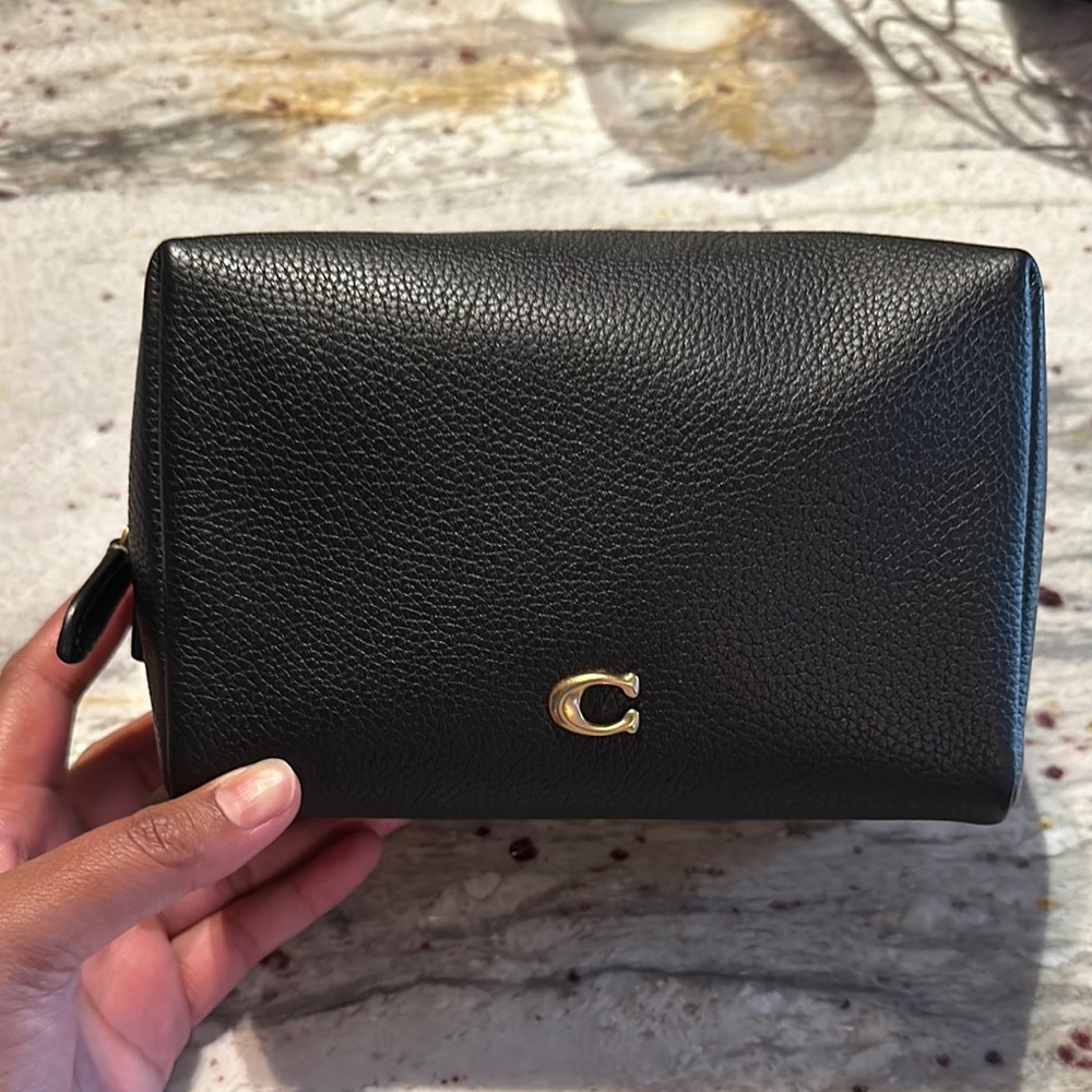 Essential Cosmetic Pouch